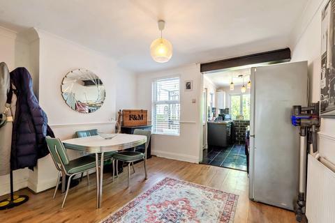 42 Station Road, Crayford, Dartford, DA1 3QG