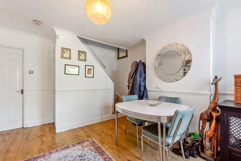 42 Station Road, Crayford, Dartford, DA1 3QG