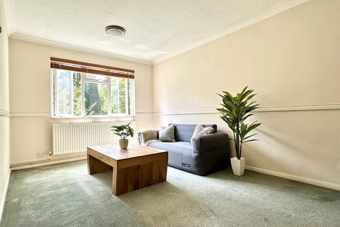 22 Bell Close, Greenhithe, DA9 9BP