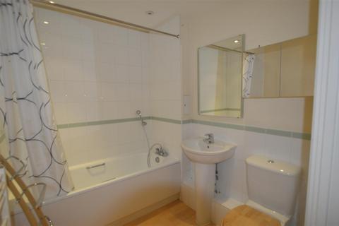 2 bedroom flat for sale, Victoria Road, London