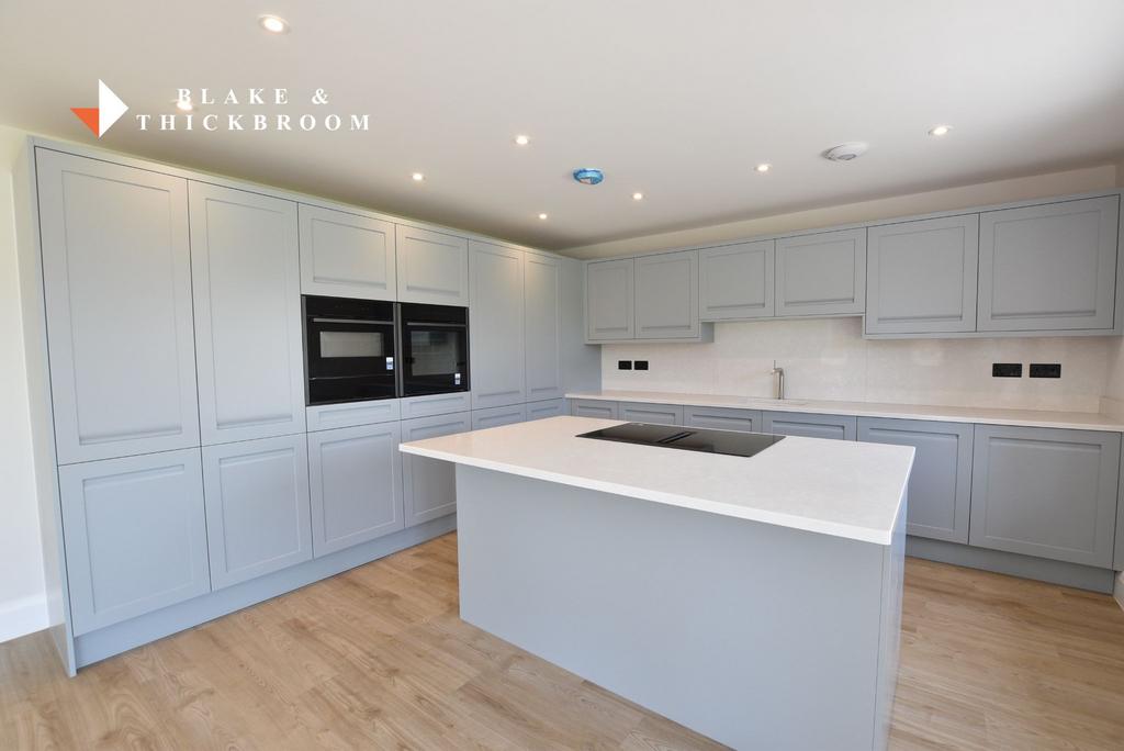 Kitchen / living / diner