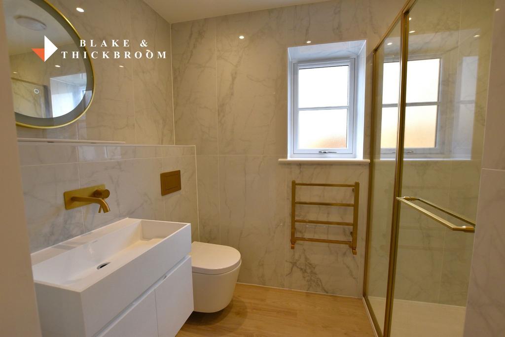 Ensuite shower room