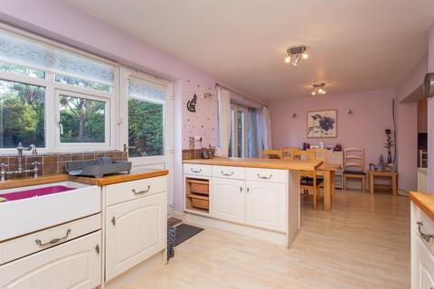 2 Avebury Avenue, Ramsgate, CT11 8BB