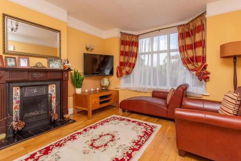 2 Avebury Avenue, Ramsgate, CT11 8BB