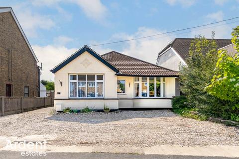 37 Crescent Road, Heybridge, Maldon, CM9 4SJ