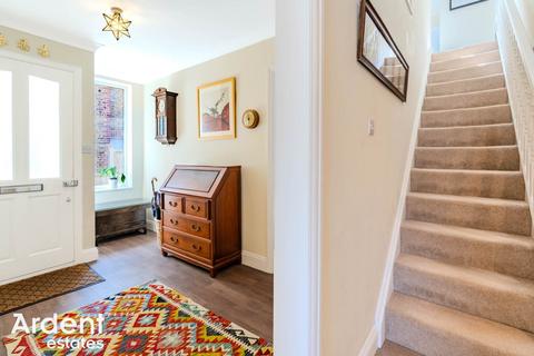 37 Crescent Road, Heybridge, Maldon, CM9 4SJ