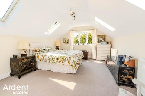 37 Crescent Road, Heybridge, Maldon, CM9 4SJ