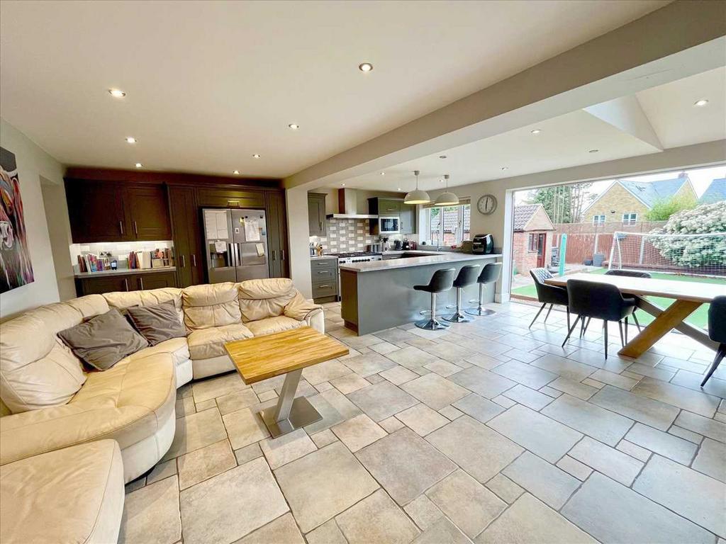 Kitchen/day room