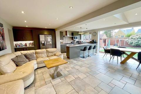 1 Fishers Close, Bushey, WD23 2GY