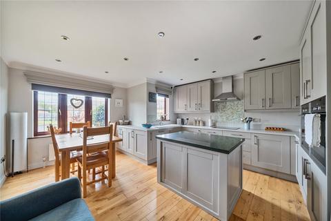 17 Amstel Close, Spalding, PE11 3HB