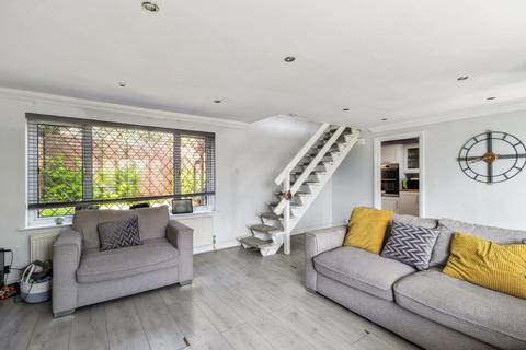 3 bedroom detached house for sale, Upper Road, Uxbridge UB9