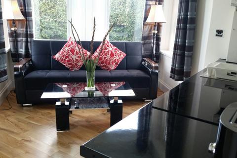 undefined, Hollybush Hill, London, E11