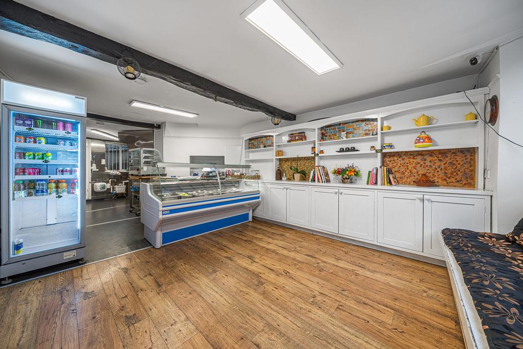 Commercial Unit 4 West Street