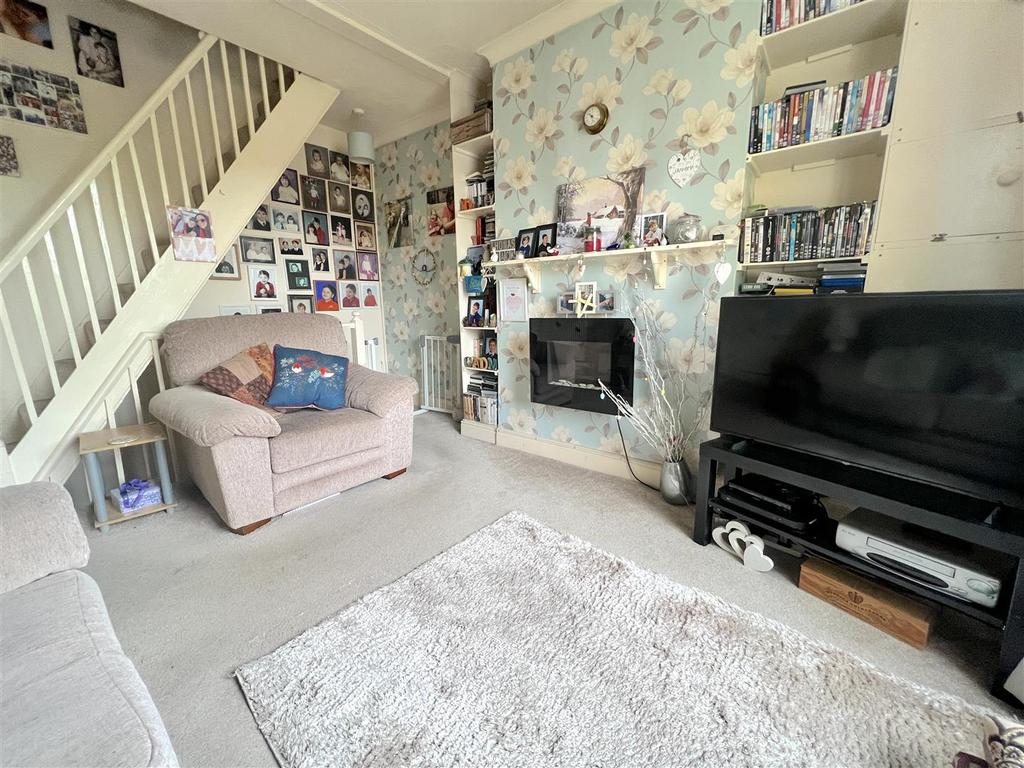 Living Room: