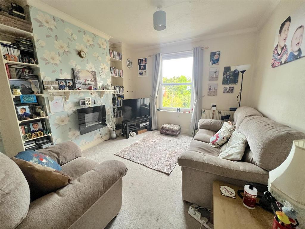 Living Room: