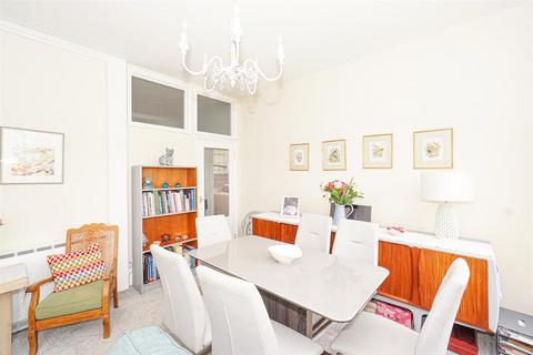 2 bedroom flat for sale, Baldslow Road, Hastings