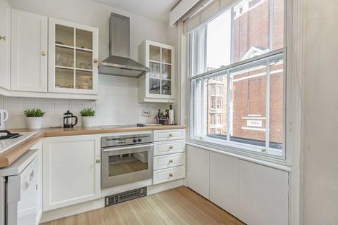 1 bedroom flat to rent, Little Russell Street, London WC1A
