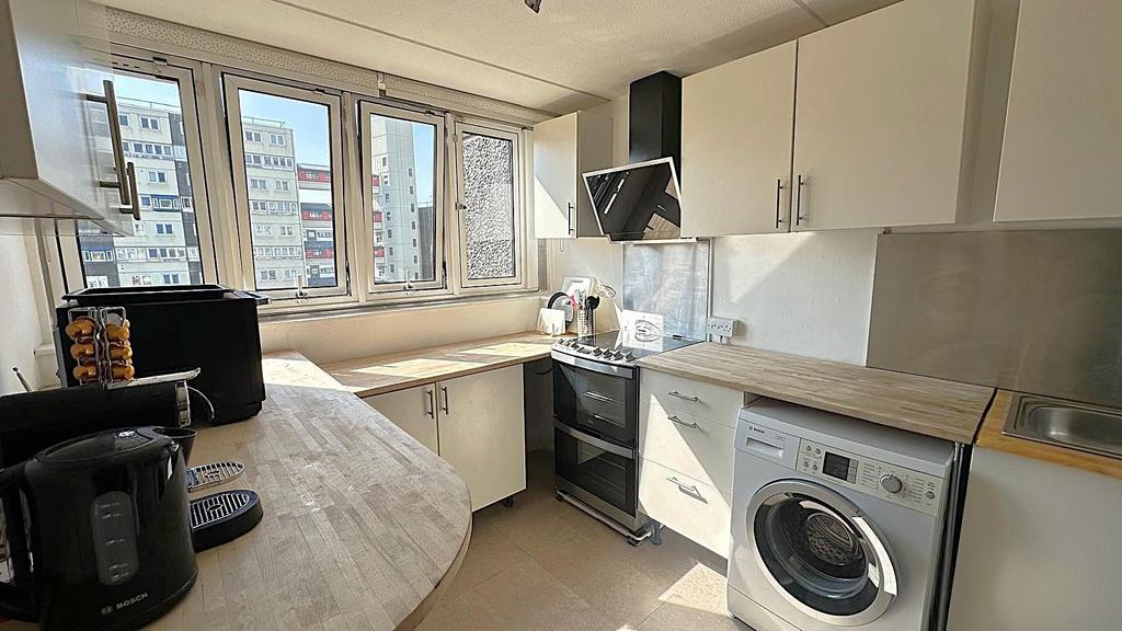 Kitchen, Lucas Court, Eden Harper SW11