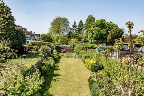 undefined, Redford Avenue, Wallington SM6