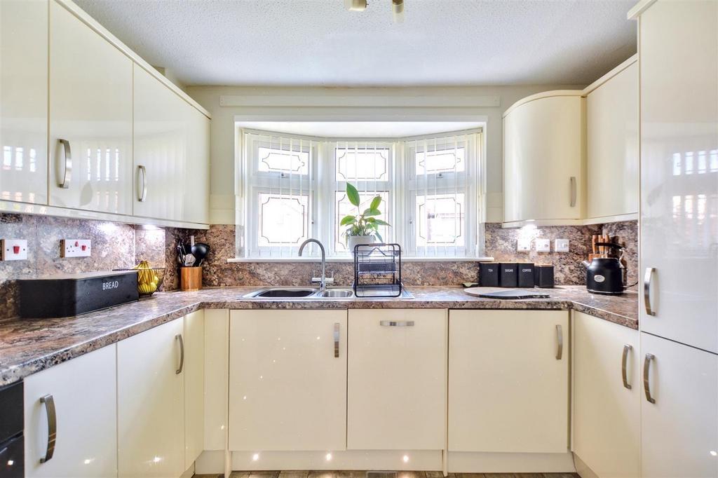 9 derwent kitchen 2.jpg
