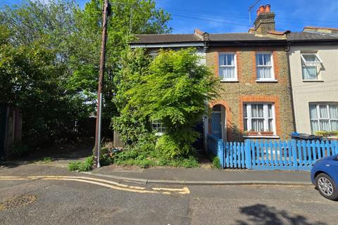 40 Church Path, Mitcham, CR4 3BN