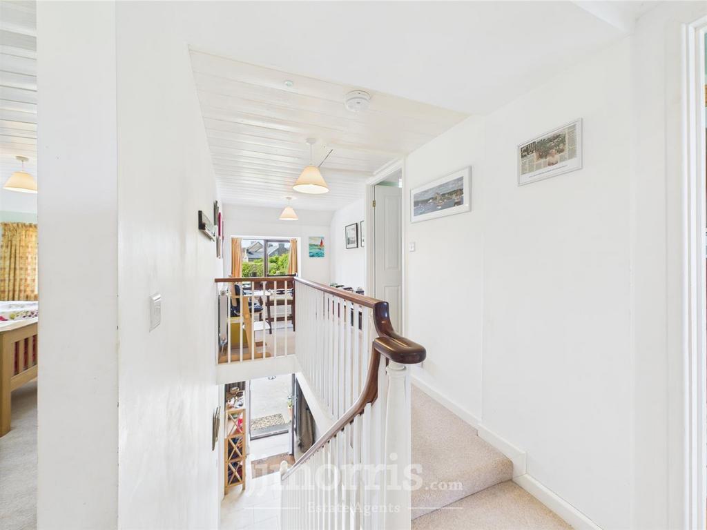 Landing (split level)