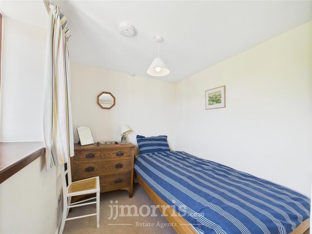 Bedroom 3 (rear)