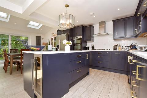 3 bedroom semi-detached house for sale, Greville Avenue, South Croydon CR2