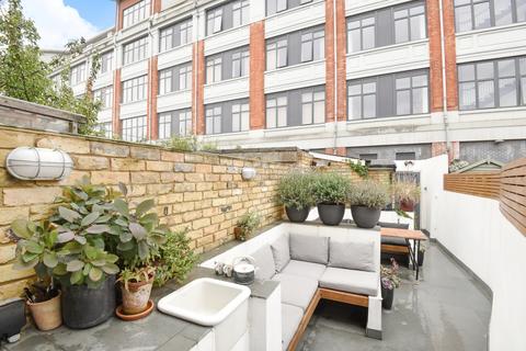 3 bedroom flat to rent, Valetta Road, London, W3