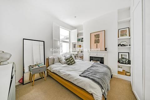 3 bedroom flat to rent, Valetta Road, London, W3