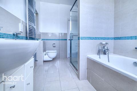 5 bedroom detached house for sale, Barn Hill Estate