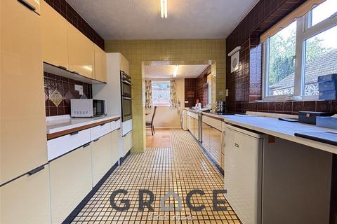 3 bedroom detached bungalow for sale, Ancaster Road, Ipswich