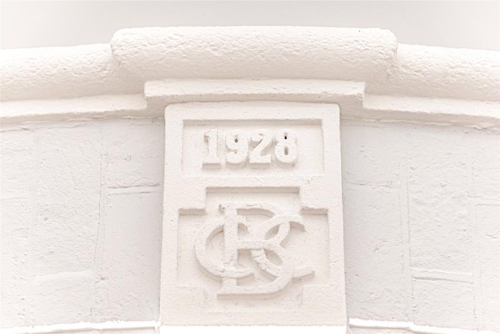 Crest