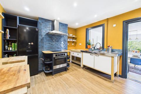 44 Bath Road, Stroud, GL5 3JL