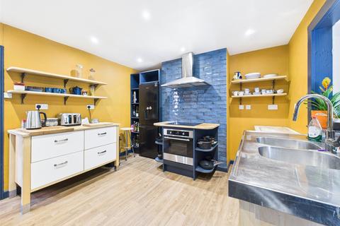 44 Bath Road, Stroud, GL5 3JL
