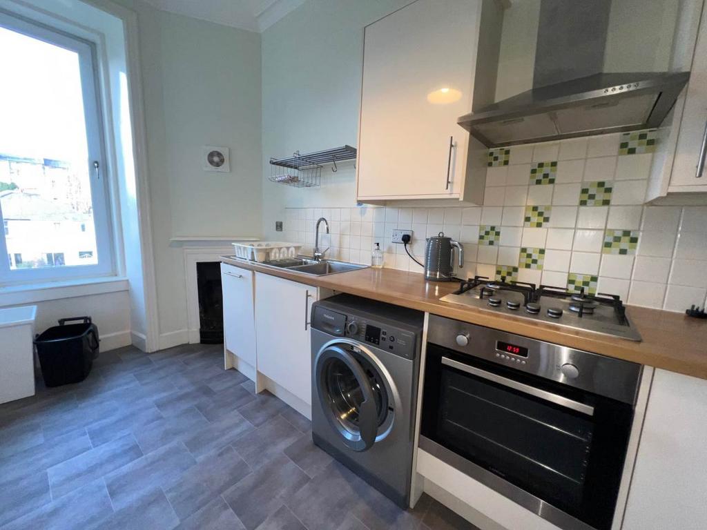 Kitchen 03