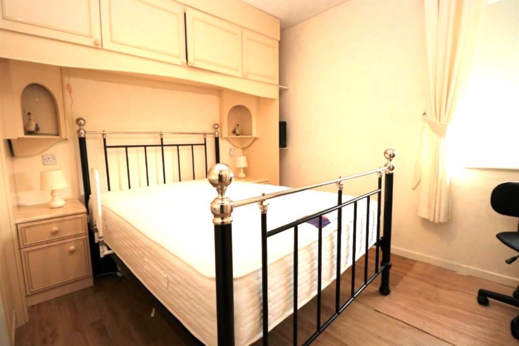 Bedroom.jpeg