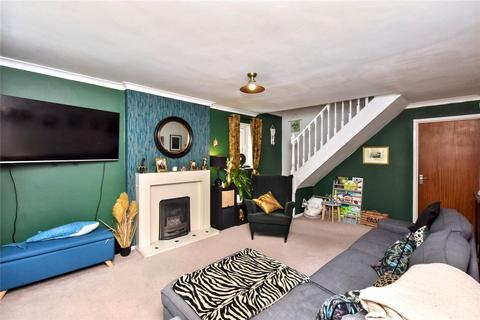 10 Bransby Close, Farsley, Pudsey, LS28 5UW