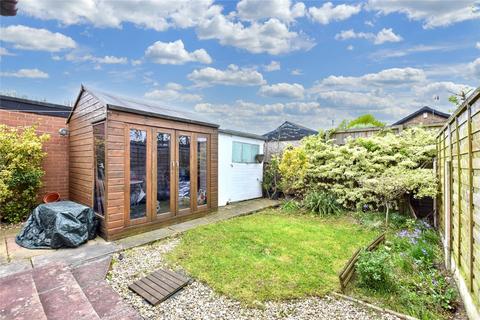10 Bransby Close, Farsley, Pudsey, LS28 5UW