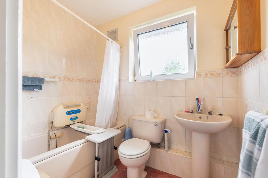 Bathroom-1.jpg