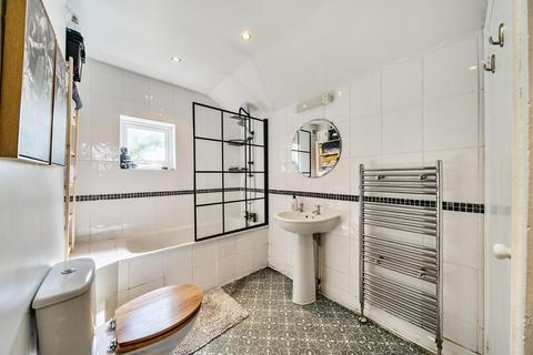 62 Brookdale Road, London, SE6 4JR