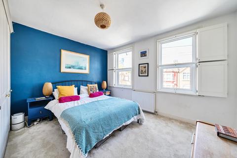 62 Brookdale Road, London, SE6 4JR