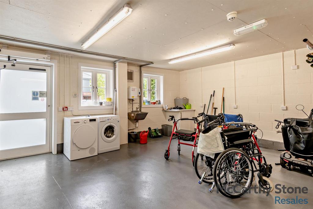 8644713-interior16-800.jpg