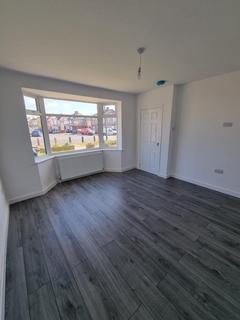 3 bedroom terraced house to rent, Hipswell Highway, Coventry, CV2 5FG