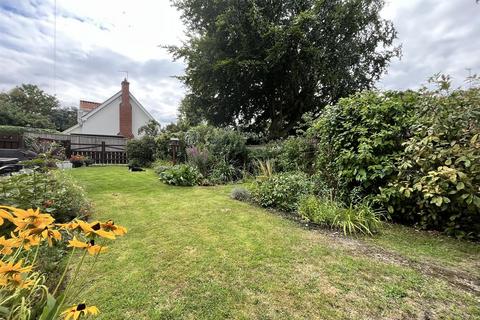 3 bedroom semi-detached house for sale, Aldridge Lane, Bury St. Edmunds IP28