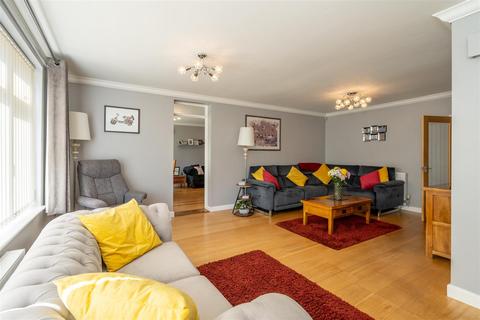 8 Blondell Drive, Bognor Regis, PO21 4BQ