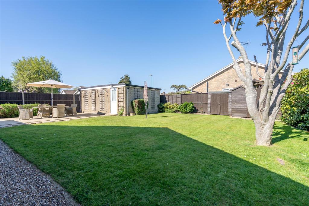 Rear Garden 1 - 8 Blondell Drive.jpg