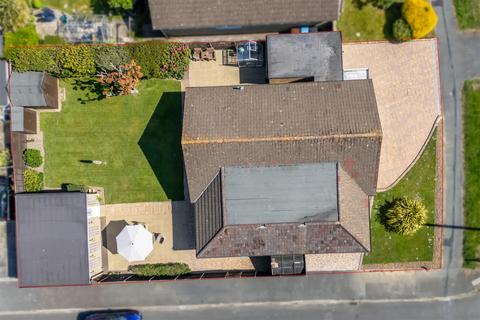 8 Blondell Drive, Bognor Regis, PO21 4BQ