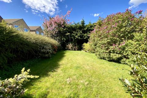 4 bedroom detached house for sale, Dartmouth Avenue, Huddersfield