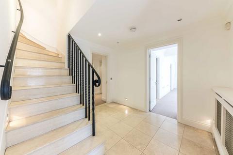 3 bedroom flat for sale, Cadogan Gardens, London SW3